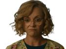 christina-ricci-misty-quigley-adulte-actrice-yellowjackets-blonde-lunettes-folle-showtime-serie
