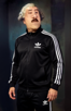risitas-isse-survet-jogging-adidas-3-bandes