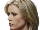 claire-dunphy-modern-family-serie-comique-americaine-julie-bowen-femme-actrice-cheveuxblonds-yeuxmarrons-quarantenaire-2010s
