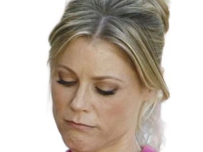 claire dunphy modern family serie comique americaine julie bowen femme actrice cheveuxblonds yeuxmarrons quarantenaire 2010s