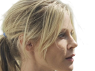 claire-dunphy-modern-family-serie-comique-americaine-julie-bowen-femme-actrice-cheveuxblonds-yeuxmarrons-quarantenaire-2010s