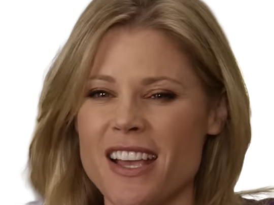 claire dunphy modern family serie comique americaine julie bowen femme actrice cheveuxblonds yeuxmarrons quarantenaire 2010s