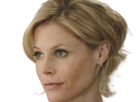 claire-dunphy-modern-family-serie-comique-americaine-julie-bowen-femme-actrice-cheveuxblonds-yeuxmarrons-quarantenaire-2010s