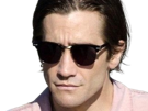 lou-bloom-nightcall-nightcrawler-brun-jake-gyllenhaal-tare-psychopathe-homme-trentaine-trentenaire-lunettes-de-soleil