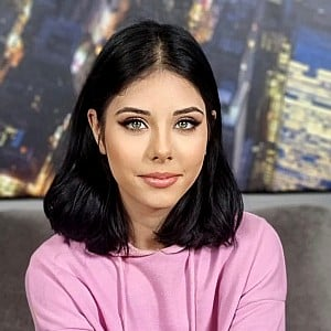 brune femme meuf fille 10 actrice x