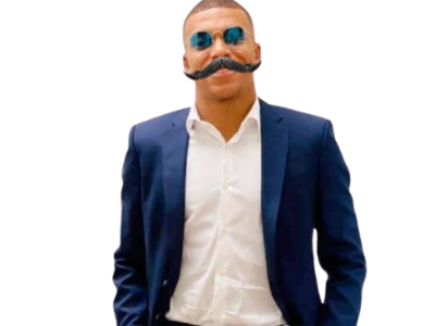 kylian mbappe lunettes fausse moustache costume deguisement deguise grime grimage maquillage maquille anonyme