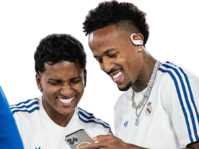 rodrygo goes eder militao telephone regarde quoi wtf iphone moqueries rire mdr bresil