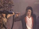 michael-jackson-arme-fusil-dassaut-guerre-soldat-militaire-paix-lache-ca-abandon-abandonne-arrete-stop