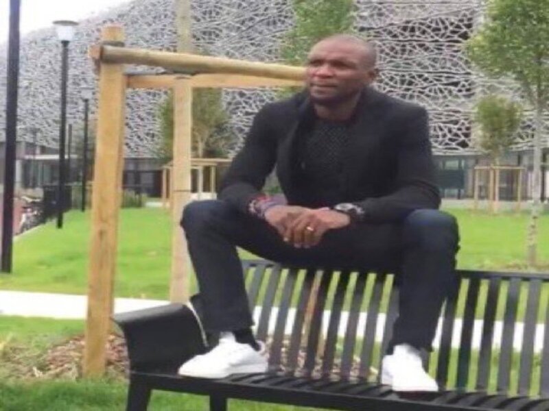 banc depite seum parc assis