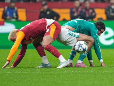 galatasaray liverpool ldc ligue des champions baris alper yilmaz dominik szoboszlai