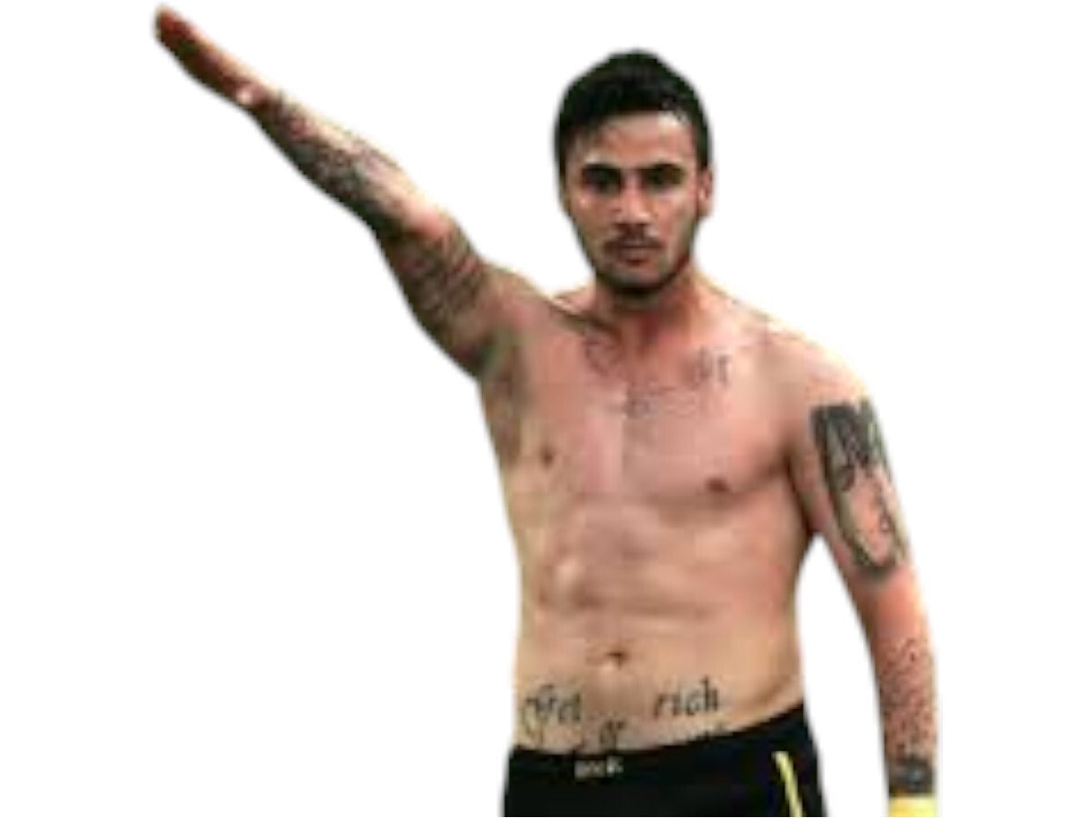giorgos katidis salut nazi hitlerien grec grece joueur foot football celebration selection naturelle