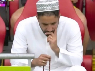 cheik scheikh scheik cheikh ruben amorim pense pensif reflechit manchester united depite abattu muslim musulman