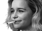 emilia-clarke-dany-noir-et-blanc-fume-cigare-chirac-jacques-actrice-blonde-isobel-petite-britannique