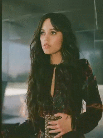 jen ort latin tiny wed addams actress nflx astrid deetz beet nea inter racial dna