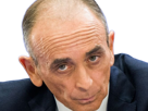 eric-zemmour-le-z-journaliste-ecrivain-homme-politique-francais-extreme-droite-patriote-sexagenaire-soixantenaire-cheveux-gris-yeux-vert-gris