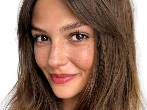 candela saitta espagnole latina sourire cute mignonne maline actrice