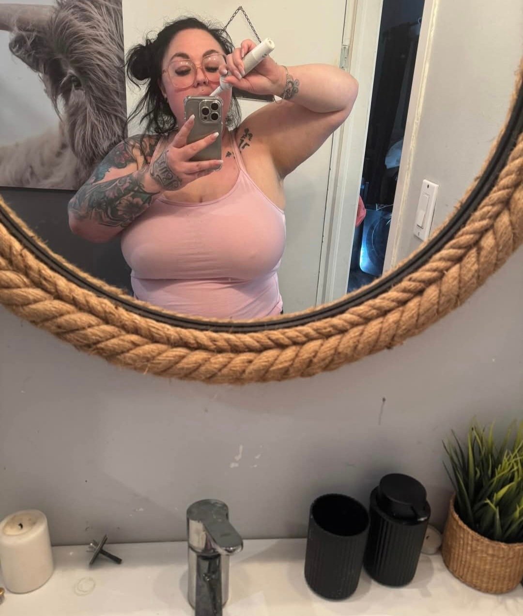 chubby bbw bzez loche meule obus femme meuf fille