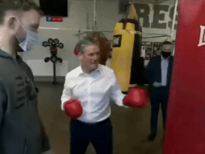 keir starmer uk gauche boxe poing fight gauchiste soja testo faible force entrainement
