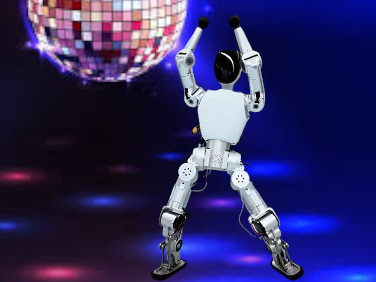 robot domestique chinois invasion surveillance danse bouge disco musique nuit boite boule a facettes