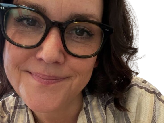 melanie lynskey actrice neo zelandaise brune yellowjackets shauna shipman sadecki showtime serie