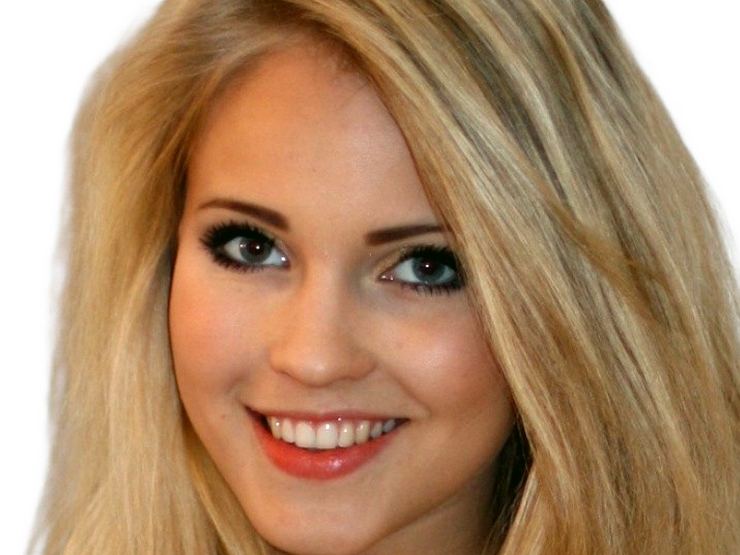 emilie voe nereng bloggeuse chanteuse instagrameuse influenceuse femme norvegienne scandinave cheveux-blonds yeux-bleus vingtaine vingtenaire annees-2010s