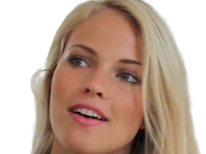 emilie voe nereng bloggeuse chanteuse instagrameuse influenceuse femme norvegienne scandinave cheveux-blonds yeux-bleus vingtaine vingtenaire annees-2010s