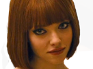 amanda-seyfried-sylvia-weiss-time-out-actrice-rousse-mi-long-cheveux-yeux-bleus-vingtaine-vingtenaire