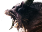 rajang-rajan-monster-hunter-mh-bete-a-crocs-singe-super-saiyan-pelage-noir-yeux-rouges-creature-monstre-puissant-musculeux-enrage