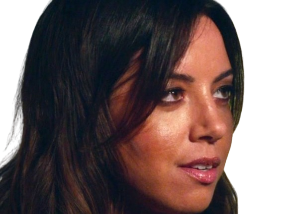 aubrey plaza actrice americaine femme brune trentaine trentenaire peau mat
