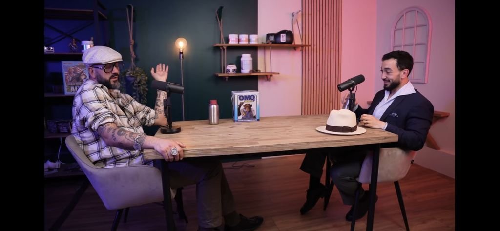 papacito raptor dissident podcast table emission micro