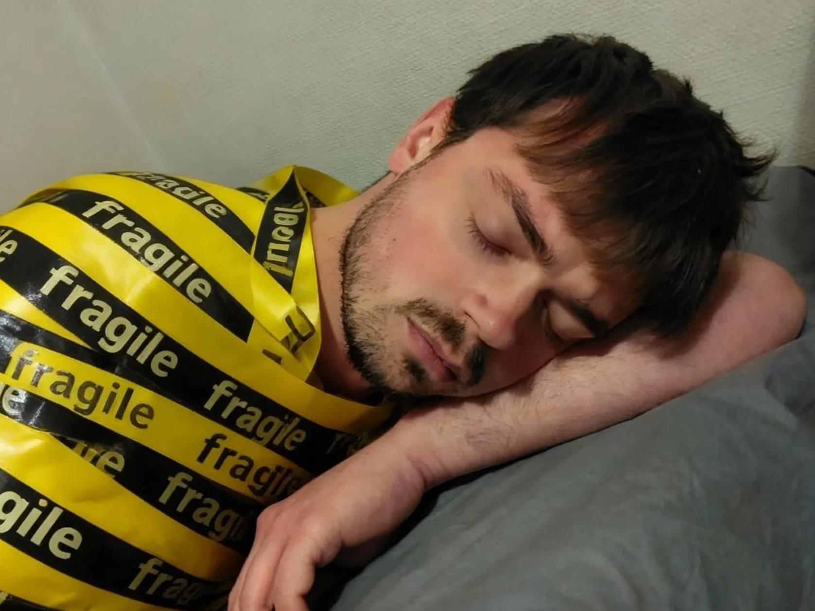 blanc fragile dort tete victime bouffon sac a foutre pd