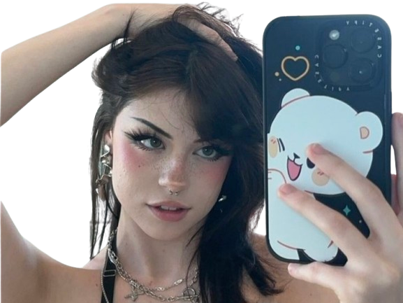 fille telephone photo insta instagram meuf femme grunge gothique emo photographie jolie selfie camera knifos