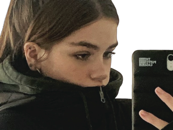 fille manteau photo selfie insta instagram doudoune froid veste femme meuf telephone iphone photographie knifos