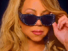 mariah-carey-lunettes-soleil-doute-mouais-bof-serieux-gif-anime-cligne-yeux-nez