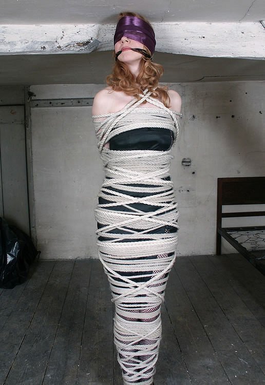 bondage rope bdsm sm latex chain attach dolor sevice suffer sangre toy placer cord plastic