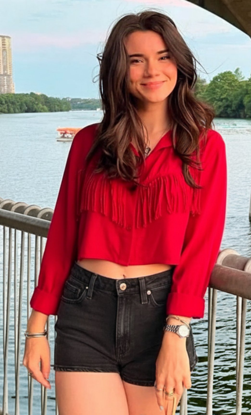 brett coop actress celeb cine people fame nea comm heath influ tok zoomix speak actu