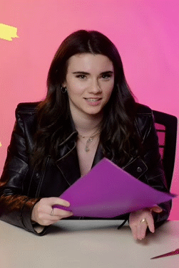 brett coop actress celeb cine people fame nea comm heath influ tok zoomix speak actu