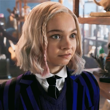 emm myers actress teens zoomix people celeb cine fame nea joven pip fitz enid mavis