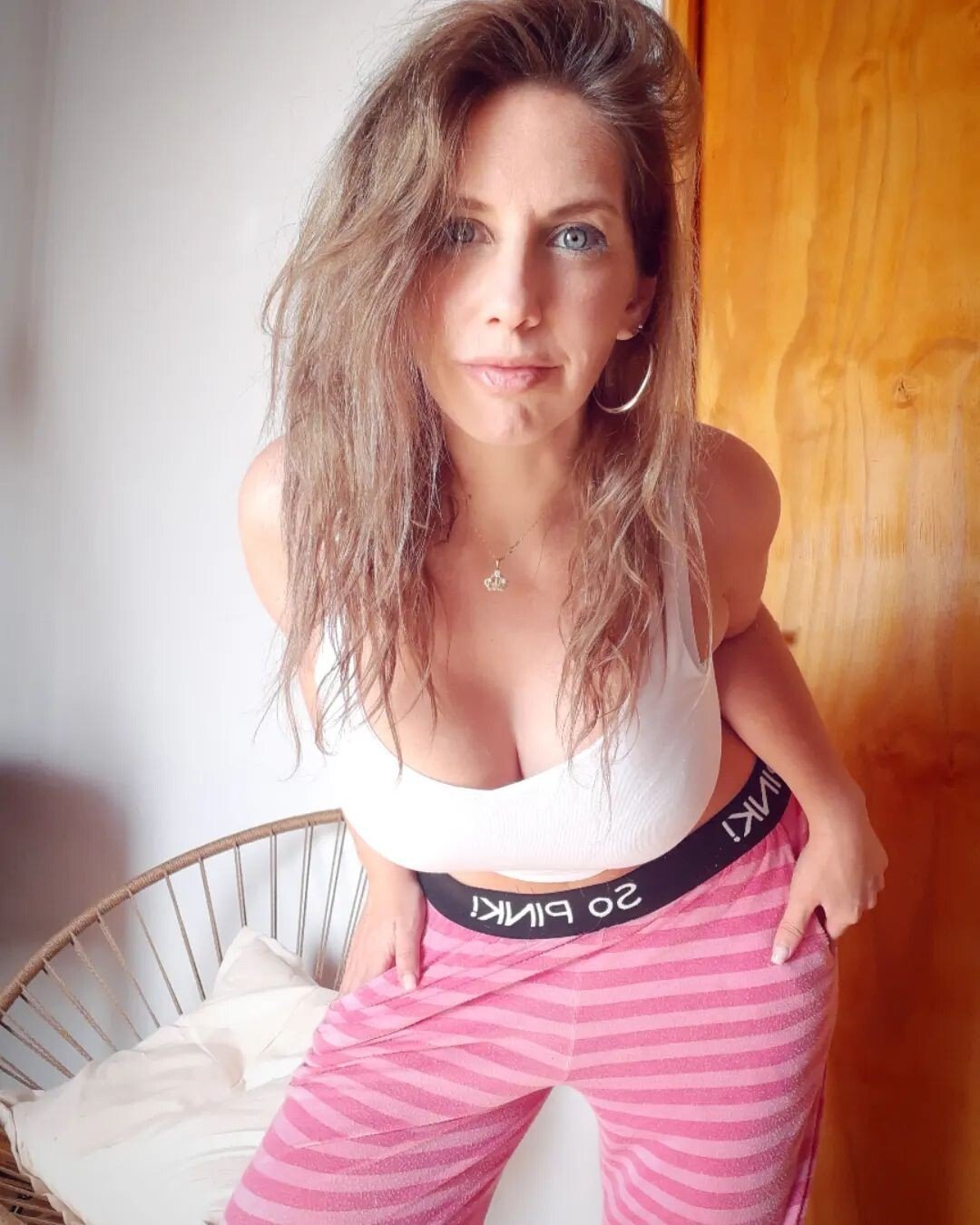 maria celeste ponce deputee argentine javier milei libertarien milf 10 bzez belle blonde politique 00000