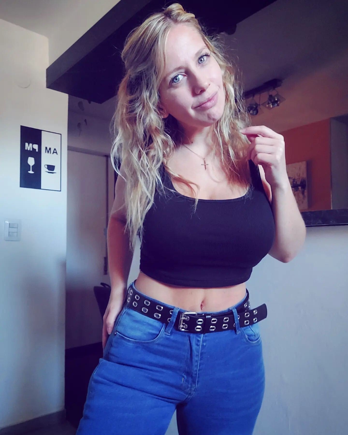 maria celeste ponce deputee argentine javier milei libertarien milf 10 belle blonde politique bzez 00000