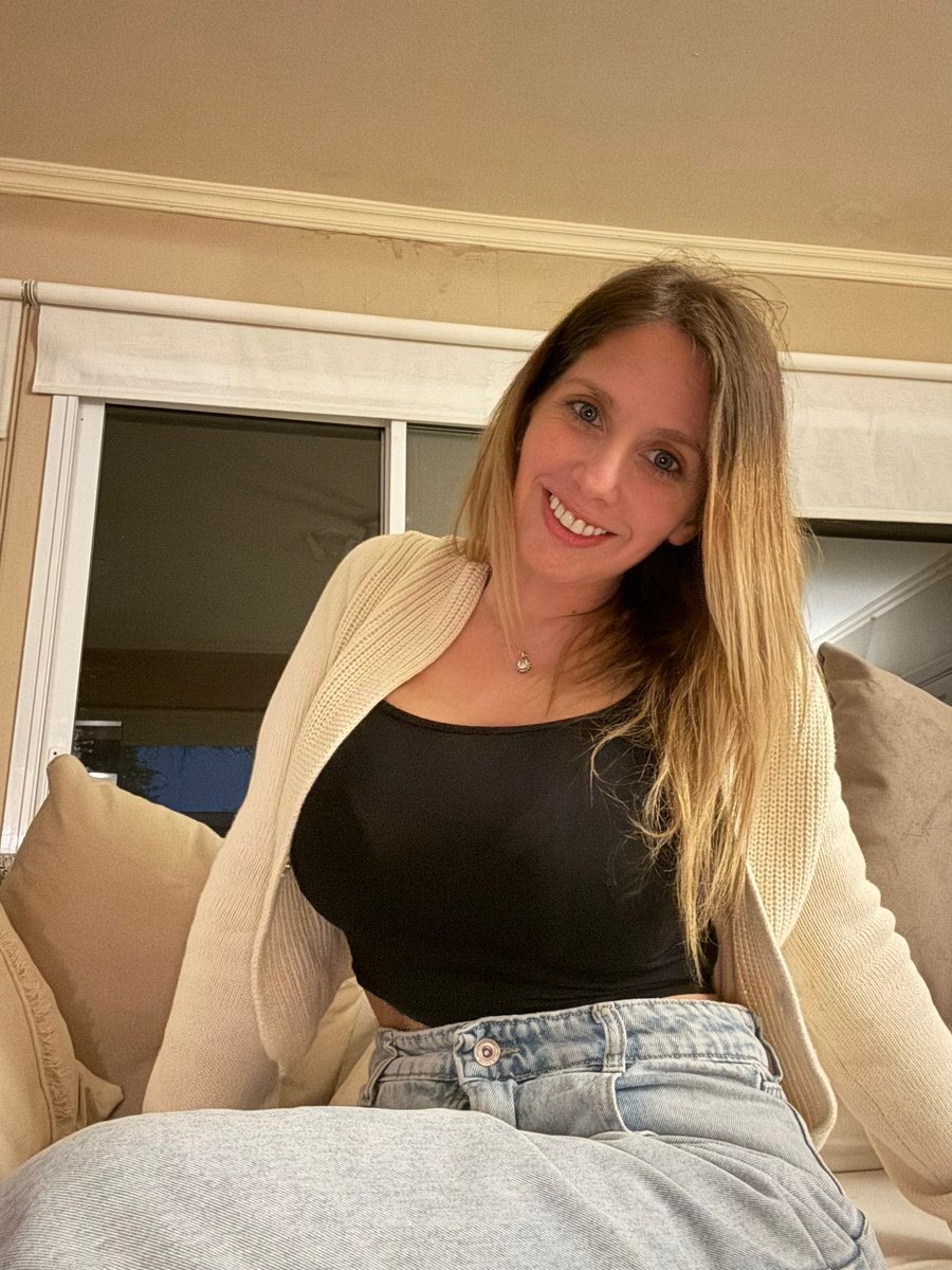 maria celeste ponce milei javier deputee argentine libertarien milf 10 bzez seins belle politique 00000