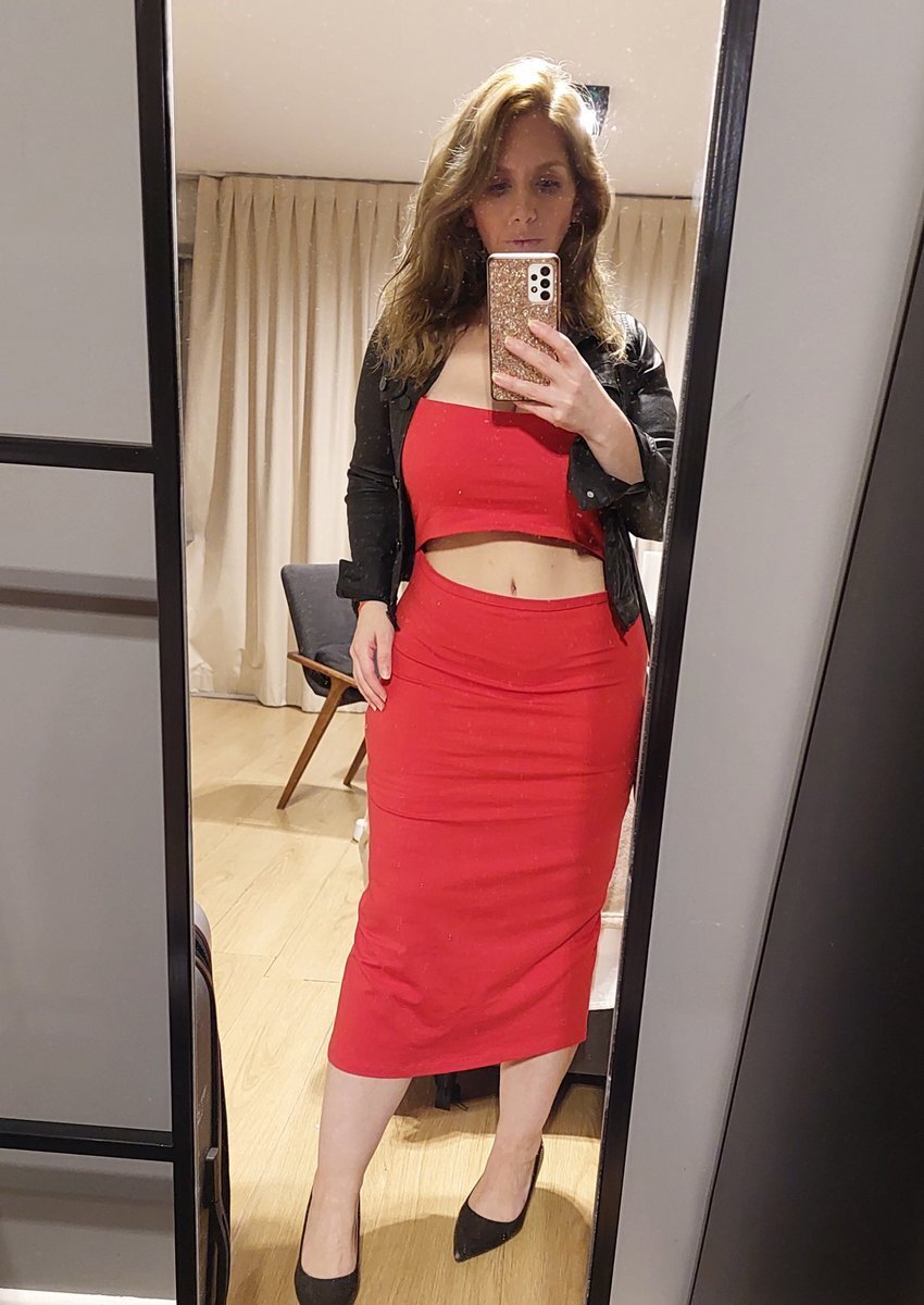 maria celeste ponce deputee argentine milei jolie milf 10 bzez blonde robe 00000