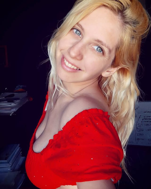 maria celeste ponce deputee argentine milei milf 10 politique blonde seins bzez belle jolie 00000