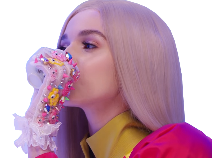 poppy moriah rose pereira chanteuse americaine vingtaine vingtenaire blonde