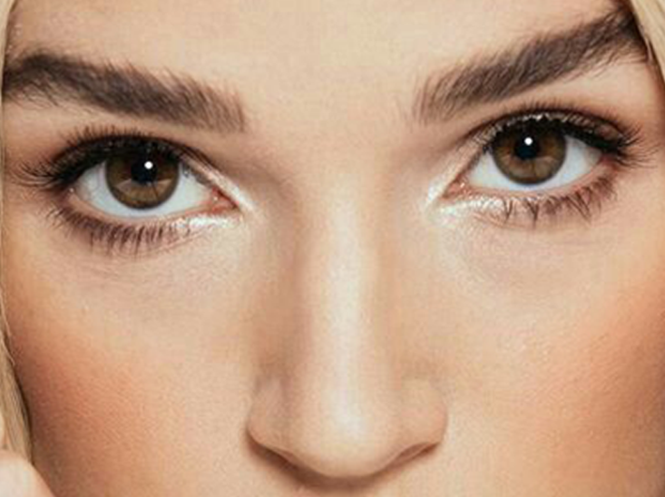 poppy moriah rose pereira chanteuse americaine vingtaine vingtenaire blonde