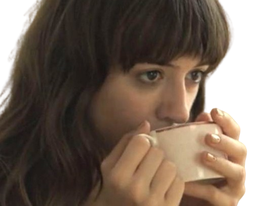 marianne sheridan normal people daisy edgar jones actrice britannique anglaise femme brune vingtaine cheveux libres