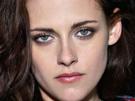kristen-stewart-actrice-americaine-brune-jeune-twilight-yeux-verts-femme-annees-2010-2010s