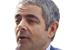 rowan-atkinson-acteur-homme-comedien-humoriste-grimace-anglais-britannique-vieux-annees-2020-2020s