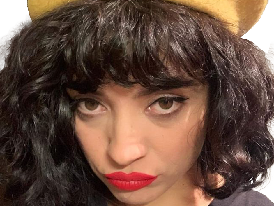 mon laferte norma chanteuse auteure compositrice latine mexicaine chilienne trentaine trentenaire brune femme