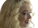 annie-landsberg-maniac-serie-emma-emily-jean-stone-actrice-productrice-americaine-blonde-femme-chewing-gum